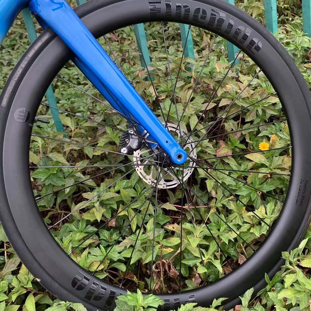 مجموعة عجلات كربونية للطرق بقط - مراجعة Gravel Bike Wheelset Carbon 700C وسعره